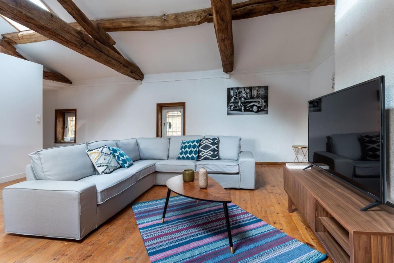 Appartements Au Chateau Ars Ars-sur-Formans Exteriér fotografie